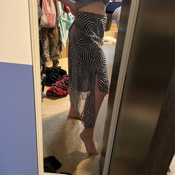 Psycadelic asymmetrical skirt - Picture 7 of 9